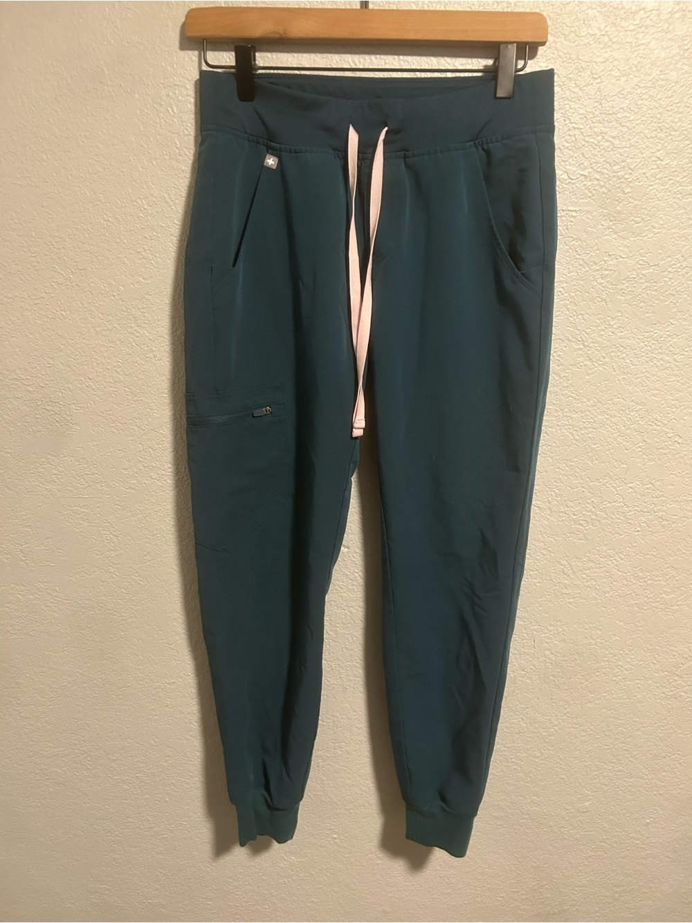 Figs scrub pants